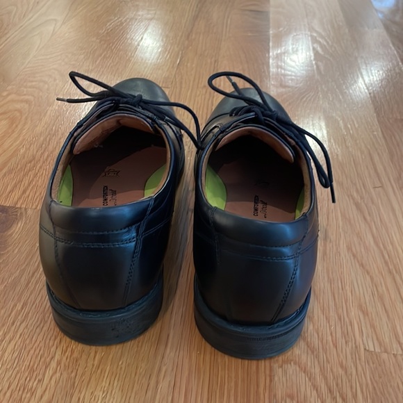 Florsheim Black Dress Shoes - Picture 3 of 7